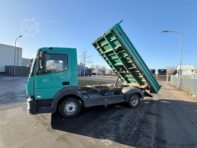 Driezijdige kipper bestelwagen MERCEDES-BENZ Atego 818 Kipper AHK Anhängerhydraulik