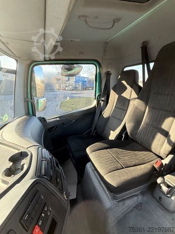 Driezijdige kipper bestelwagen MERCEDES-BENZ Atego 818 Kipper AHK Anhängerhydraulik
