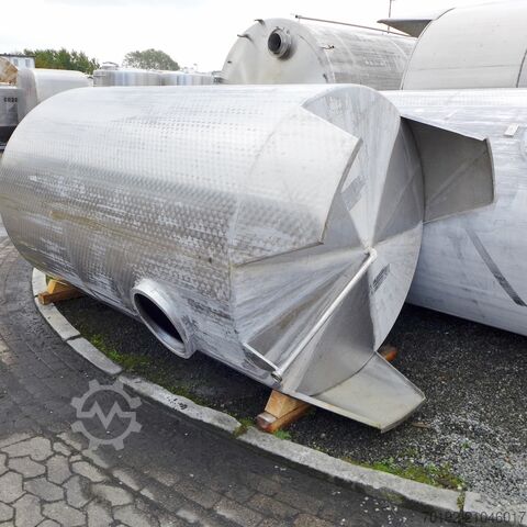 5500 liter tank voor levensmiddelen van V2A (roestvrij staal).  9309