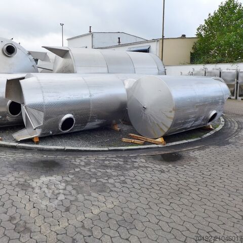 5500 liter tank voor levensmiddelen van V2A (roestvrij staal).  9309