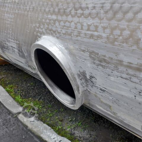 5500 liter tank voor levensmiddelen van V2A (roestvrij staal).  9309