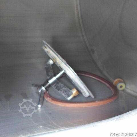 5500 liter tank voor levensmiddelen van V2A (roestvrij staal).  9309