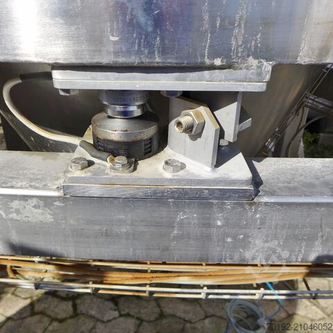 750 liter verwarmbare/koelbare conische tank van V4A. Manfred Roth 9292