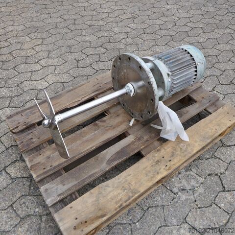 25000 liter tank gemaakt van V2A met zijdelings propeller roerwerk  9277