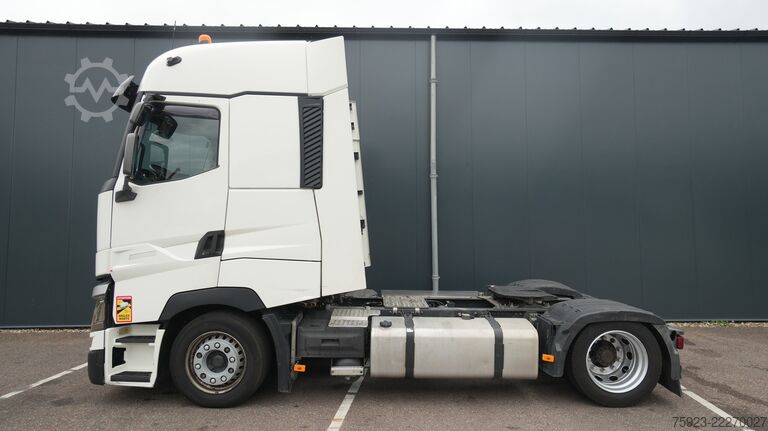 Volumen-SZM Renault T 530 mega tractor unit