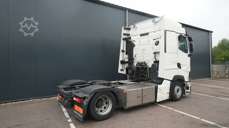 Volumen-SZM Renault T 530 mega tractor unit