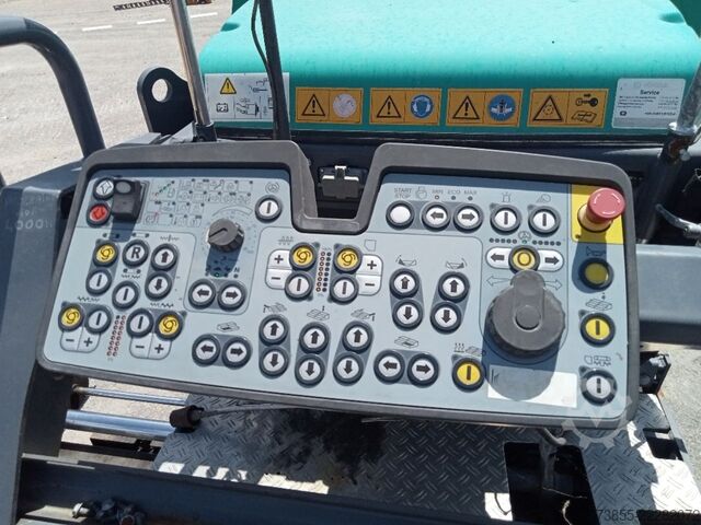 Asphaltfertiger Vögele Super 700i