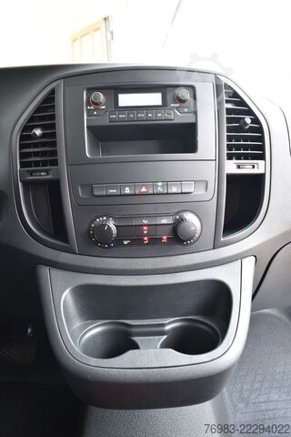 Furgão de painéis MERCEDES-BENZ Vito Mixto 114 CDI 4x4 kompakt 9 G-Tronic 5 Sitz