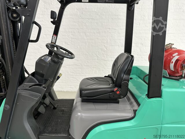  Mitsubishi FGC33NY | 3300kg | 4,42m | 1432h