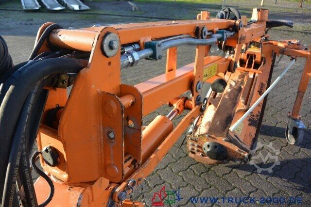 Poljoprivredna mašina Unimog Dücker RSM 13/2 Ausleger & Schlegelmäher