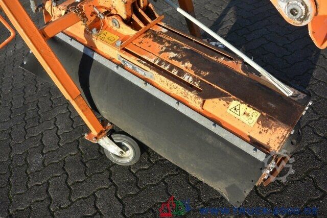 Poljoprivredna mašina Unimog Dücker RSM 13/2 Ausleger & Schlegelmäher