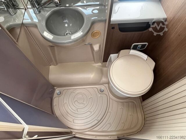 Halvintegreret autocamper CHALLENGER Birthday 46 - Hub/Einzelbetten -  -