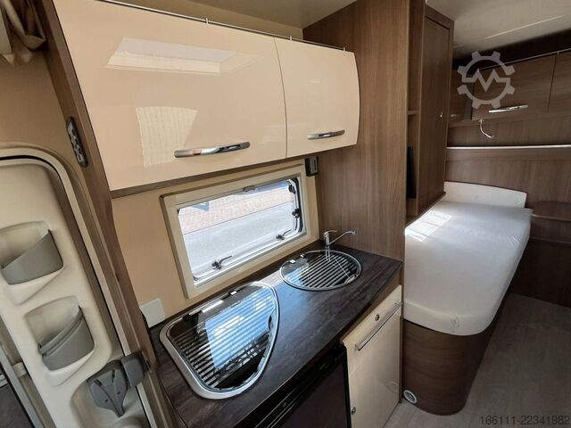 Halvintegreret autocamper CHALLENGER Birthday 46 - Hub/Einzelbetten -  -
