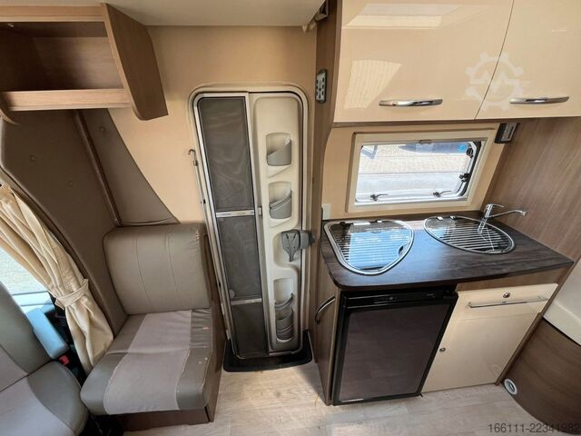 Halvintegreret autocamper CHALLENGER Birthday 46 - Hub/Einzelbetten -  -
