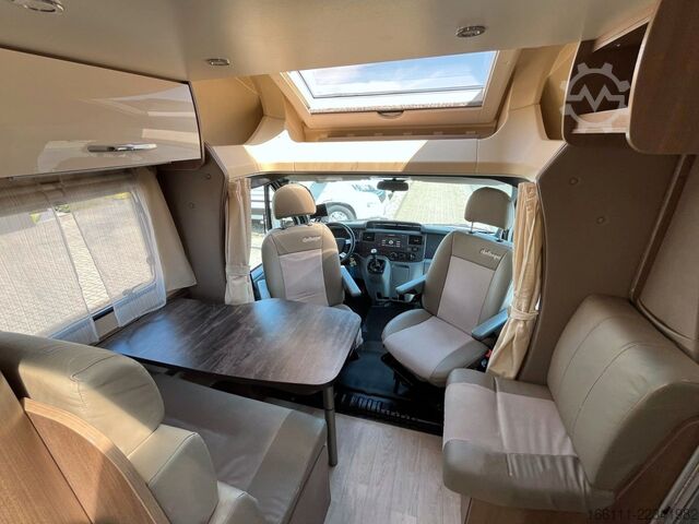 Halvintegreret autocamper CHALLENGER Birthday 46 - Hub/Einzelbetten -  -