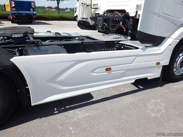 Standard tractor unit DAF XG 530 FT Skylight/Ret/ADR/PTO/Vollluftgef/Alcoa