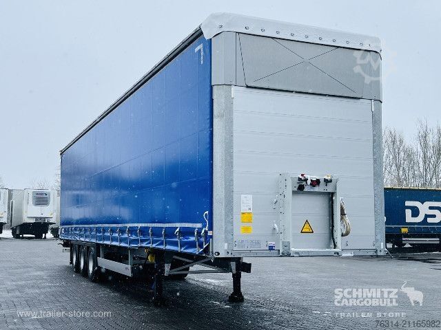 Nyitott ponyvás félpótkocsi Schmitz Cargobull Curtainsider Mega Getränke