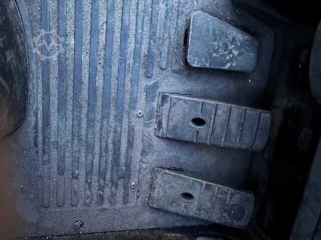 Τετραπλής κατεύθυνσης reachtrucks Jungheinrich ETV-Q 25 neue Batterie