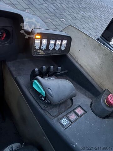 Τετραπλής κατεύθυνσης reachtrucks Jungheinrich ETV-Q 25 neue Batterie