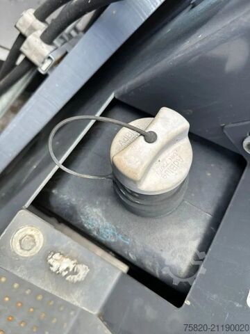 Materiaalverwerkingsmachine Fuchs MHL 350  MATERIAL HANDLER/UMSCHLAGBAGGER/OVERSL...