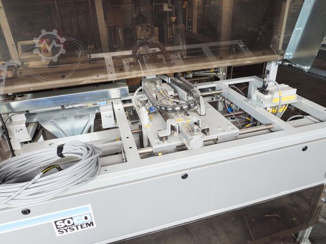 Carton packing machine SOCO SYSTEM BE-2200 ATS Kartonaufrichter Industrie
