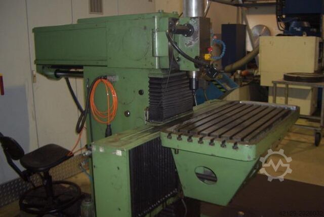 Freesmachine Maho 800 T2