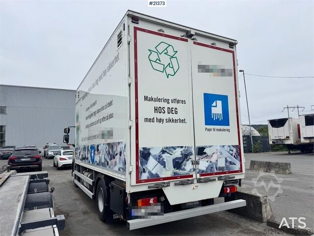 DAF LF260 shredder lastbil. 37.000 km! Skal ses! DAF LF260 Shredder Truck. 37,000 km! Must See!