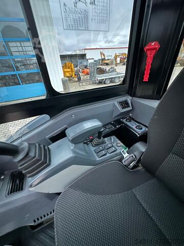 Minikoparka Sany SY35U