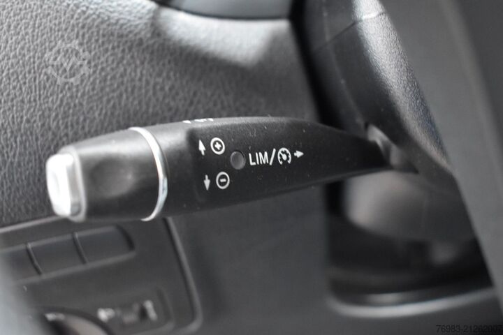 Κλειστό βαν MERCEDES-BENZ Vito Kasten 116 CDI 4x4 lang Autom. Navi PDC