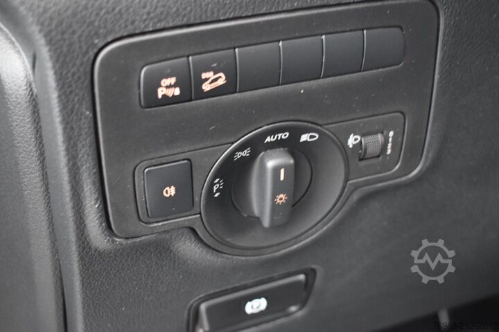 Κλειστό βαν MERCEDES-BENZ Vito Kasten 116 CDI 4x4 lang Autom. Navi PDC
