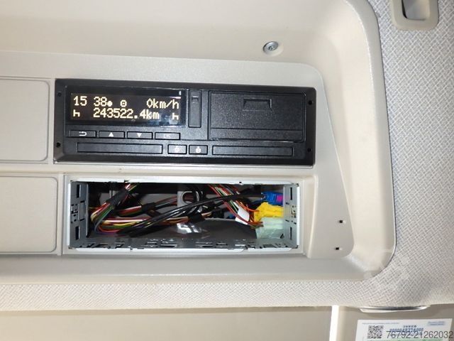 Standard tractor unit IVECO AT 440 S 48 T/P S-Way/Ret/Safety/2xTank/LED/Navi