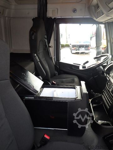 Standard tractor unit IVECO AT 440 S 48 T/P S-Way/Ret/Safety/2xTank/LED/Navi