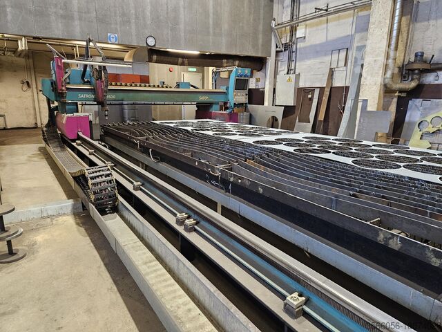 Machine de découpe plasma Sato SATRONIC E 3500