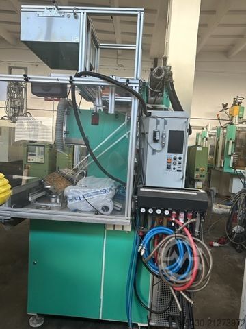 Injection molding machine Arburg OK-C S350-60