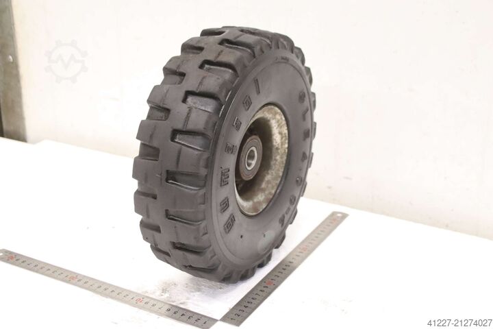 Solid rubber tire with rim Gumasol Softy 4.00-4