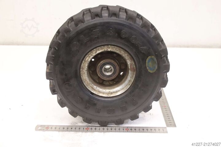 Solid rubber tire with rim Gumasol Softy 4.00-4