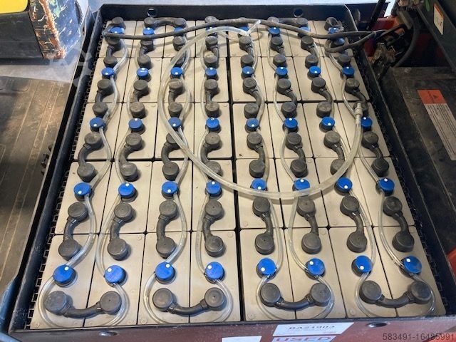 Carrello elevatore elettrico a 4 ruote Toyota 8FBMT35