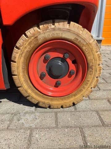 Stivuitor electric cu 4 roți Linde E20PL-02