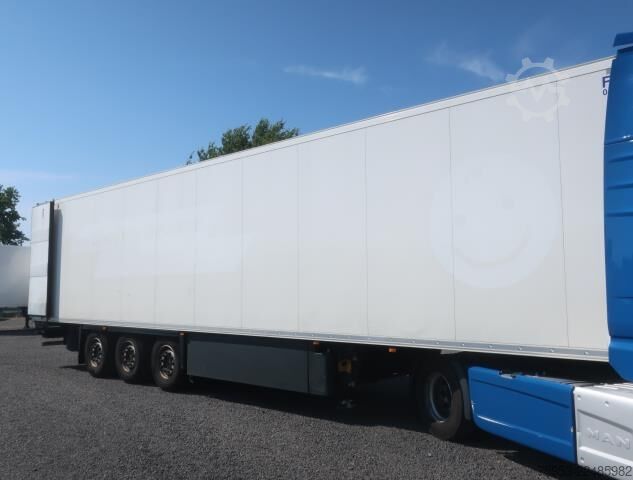 Koeloplegger Schmitz Cargobull SKO 24 Rohrbahn Liftachse Carrier Vector HE19