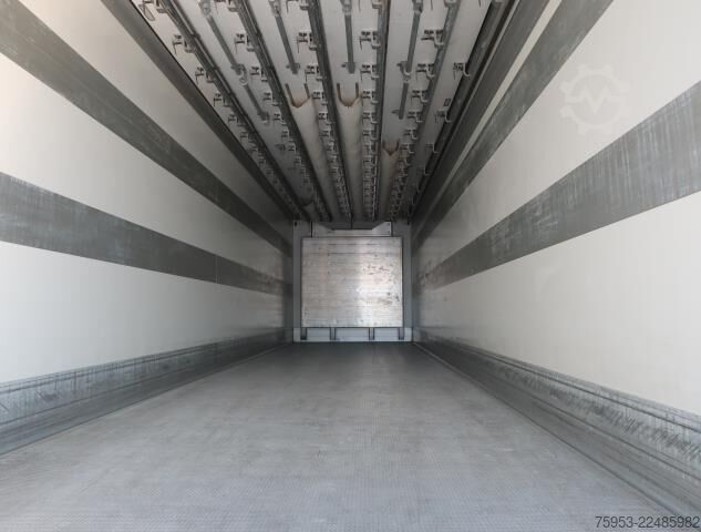 Koeloplegger Schmitz Cargobull SKO 24 Rohrbahn Liftachse Carrier Vector HE19