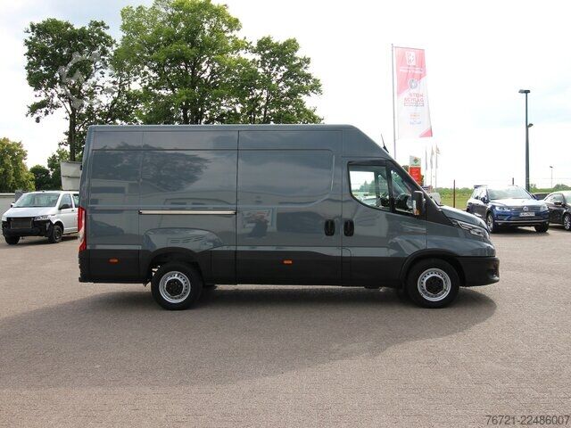 Bestelwagen Iveco Daily 35 S 16 Hi-Matic 2.3 NAVI+LED+KAMERA+270°TÜREN+ACC