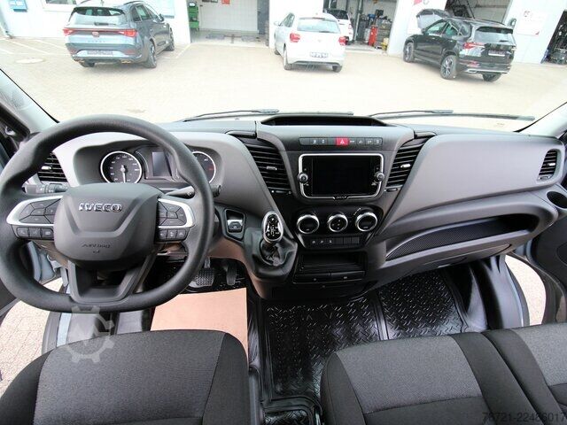 Bestelwagen Iveco Daily 35 S 16 Hi-Matic 2.3 NAVI+LED+KAMERA+270°TÜREN+ACC