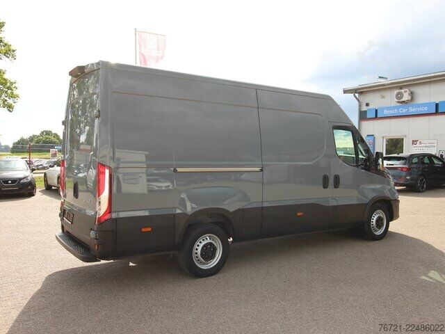 Bestelwagen Iveco Daily 35 S 16 Hi-Matic 2.3 NAVI+LED+KAMERA+270°TÜREN+ACC