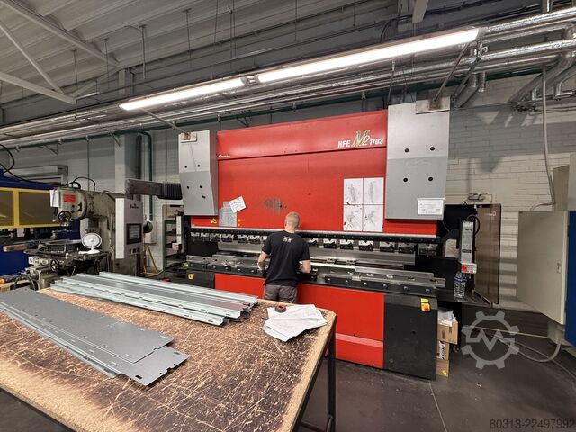 Prensa de quinagem AMADA HFE M2 170-3