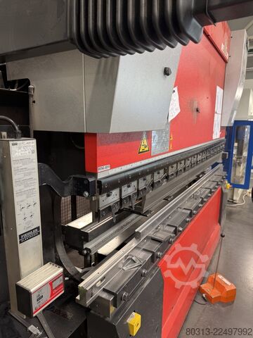 Prensa de quinagem AMADA HFE M2 170-3