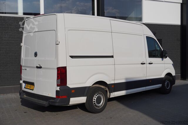 Delivery van VW Crafter 2.0 TDI 140PK L3H3 - Airco - Radio - Cr...
