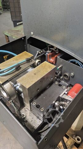 Alimenteur automatique de barres de Ø3 à Ø32 LNS Hidrobar Express 332