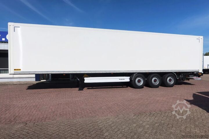 Box body Wielton 3 Asser. Gesloten met Dhollandia klep 2500 kg L...
