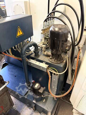 Centro de torneado y fresado CNC SPINNER TTS 65 DUPLEX