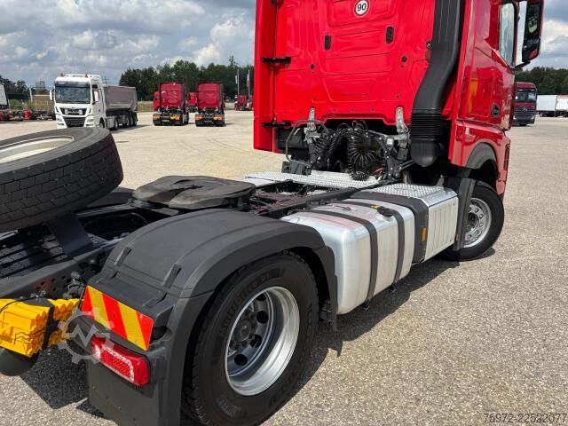Standard tractor unit  Actros 1851 LS